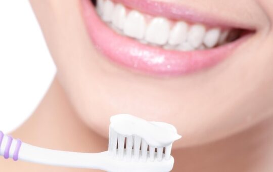 4 Reasons You Should Take Care of Your Teeth