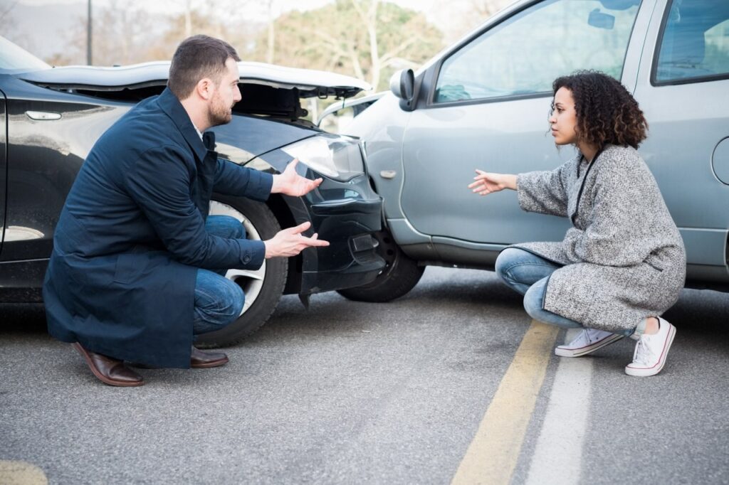 6 Factors to Consider When Choosing a Car Accident Lawyer