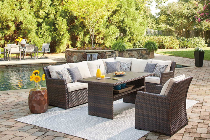 Modern Outdoor Furniture